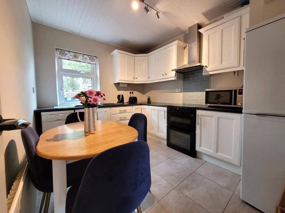 Killawalla Cottage, Westport. Екстер'єр фото
