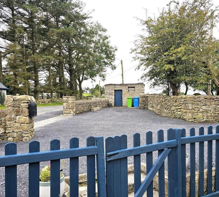 Killawalla Cottage, Westport. Екстер'єр фото